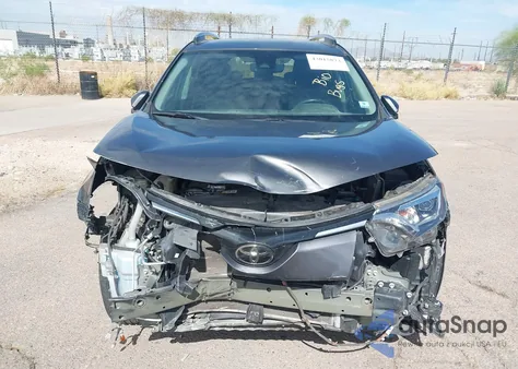 2018 Toyota Rav4 Limited z USA, uszkodzony, nr VIN 2T3YFREV6JW512739